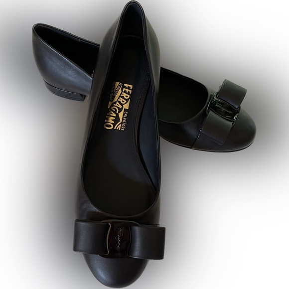 Salvatore Ferragamo Shoes - NWOB Salvatore Ferragamo Varina Black Leather